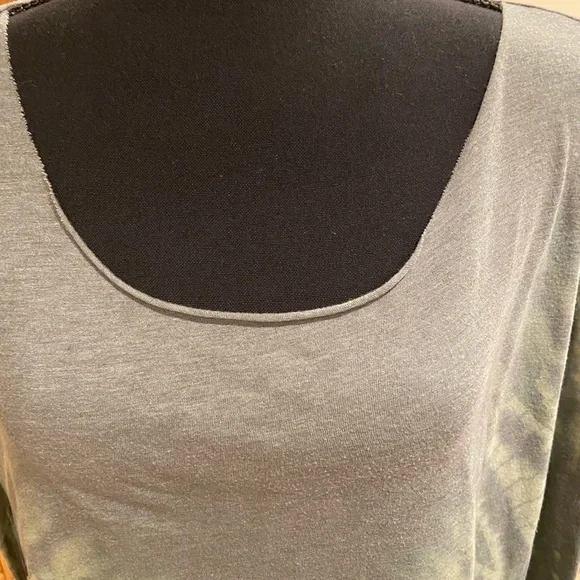 We The Free T Shirt Size Medium - Picture 7 of 7